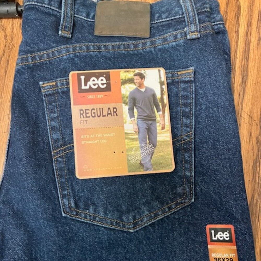 Mens Lee Jeans  Regular Fit  36x29 NEW with Tags